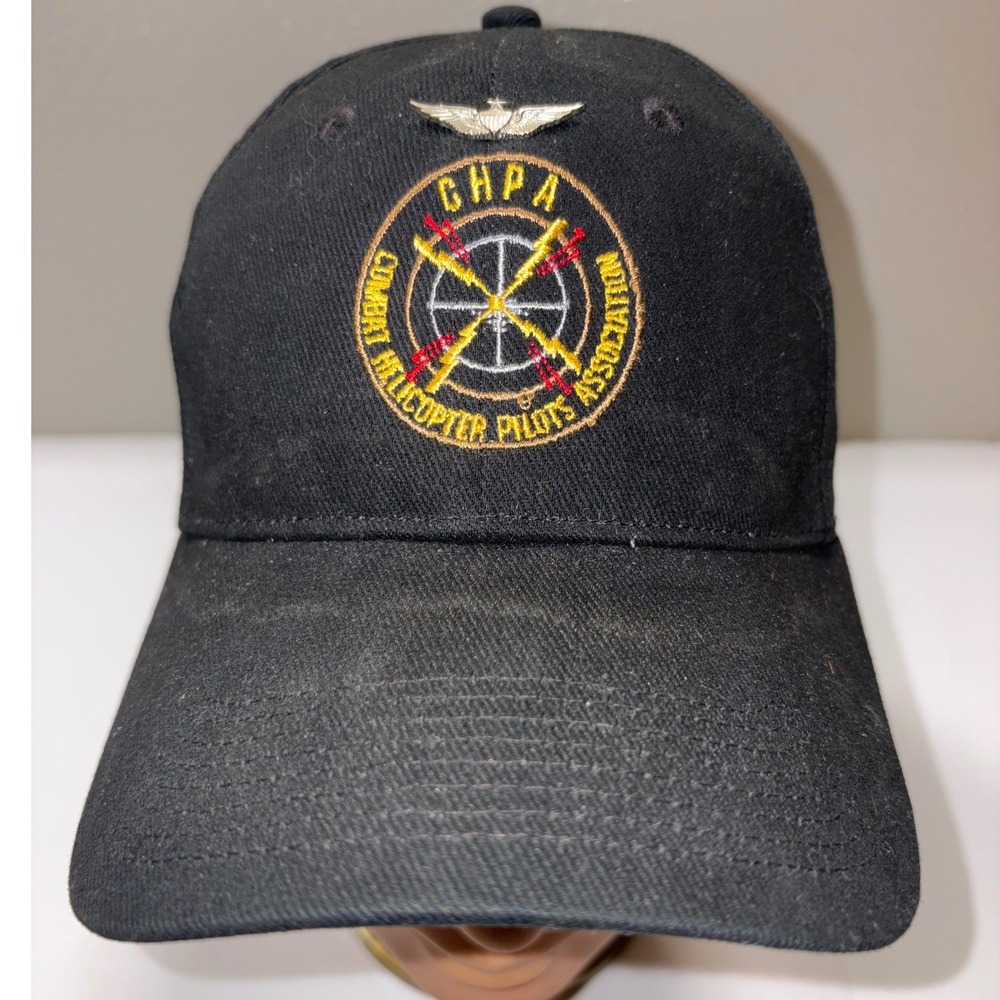 Cap America CHPA Combat Helicopter Pilots Association Black Hat Wings Pin Mens